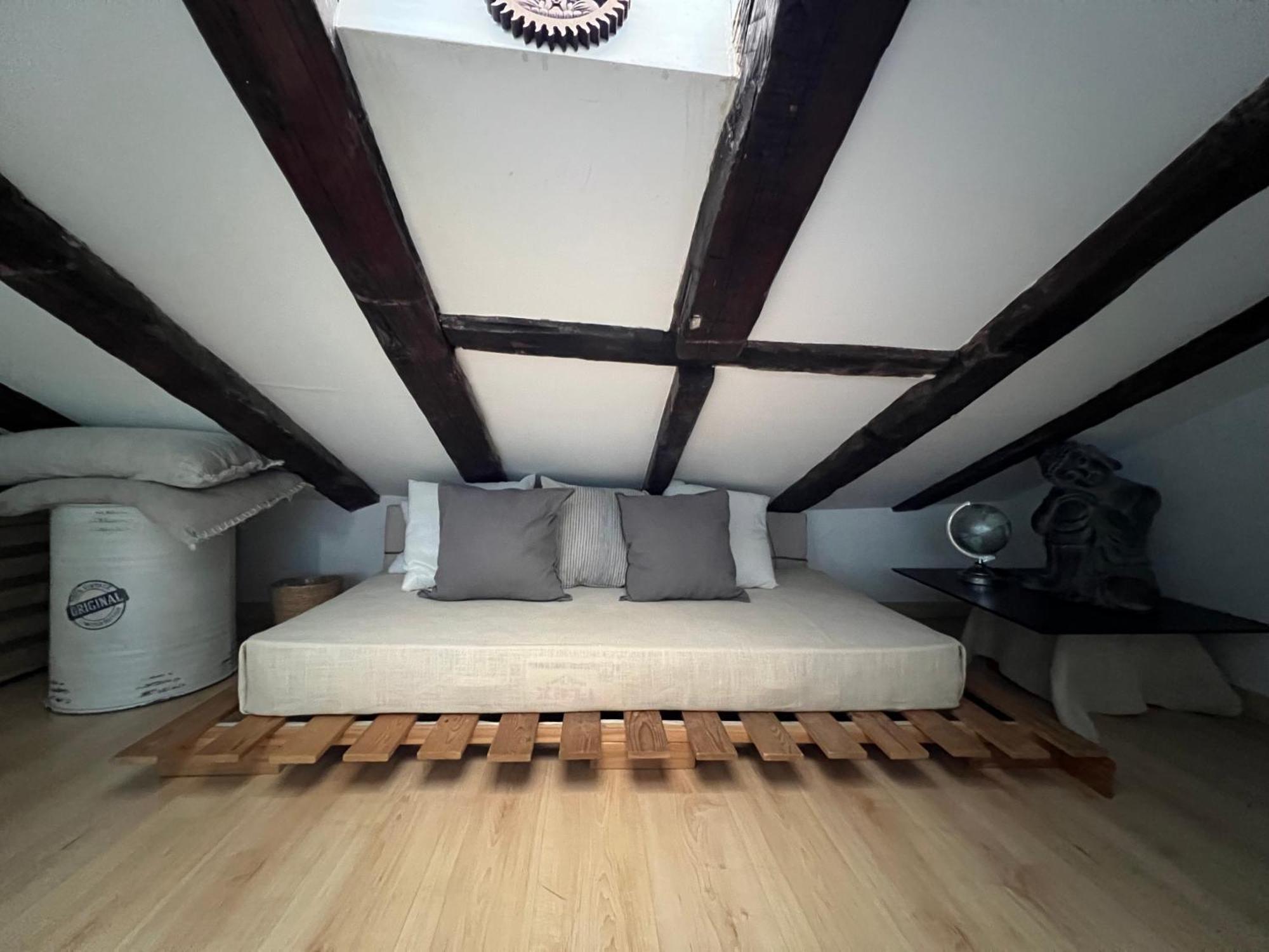 In Monumental Square Center Appartement *