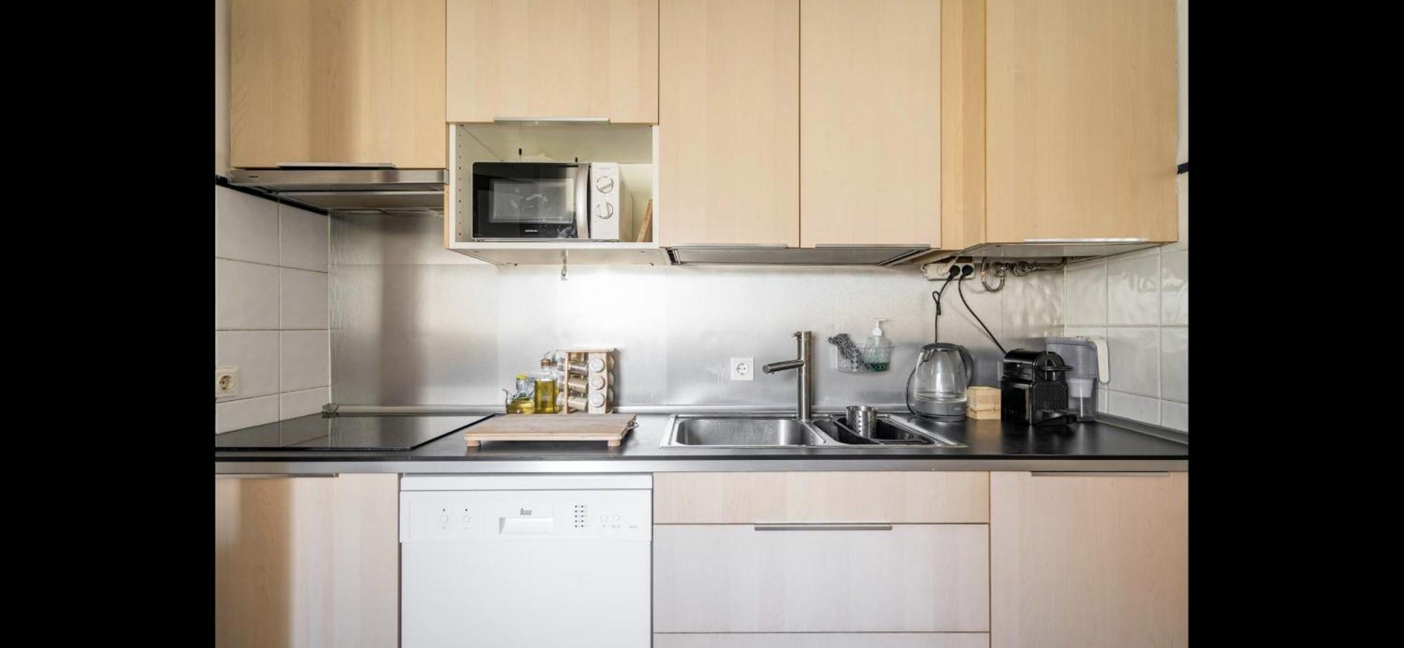 In Monumental Square Center Apartment Madrid